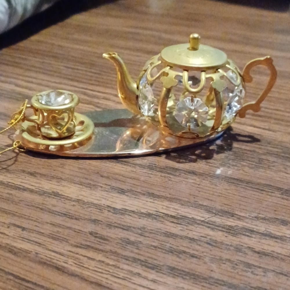 Gold Mini Teapot and Teacup Decorative Accent - Elegant Home Ornament